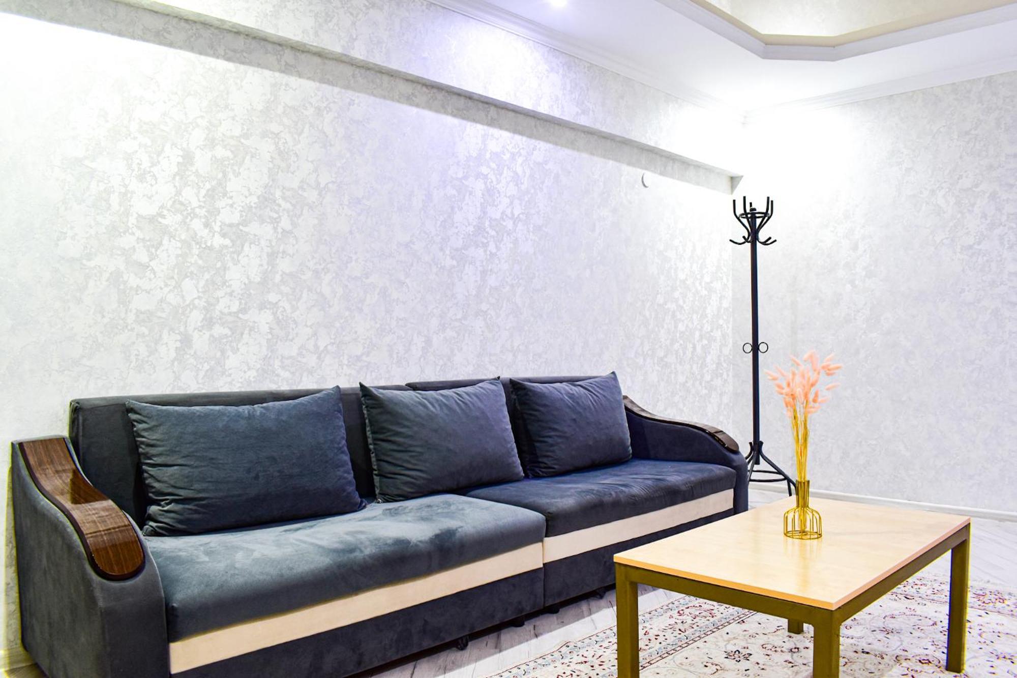 отличная на арбате Apartment Almaty