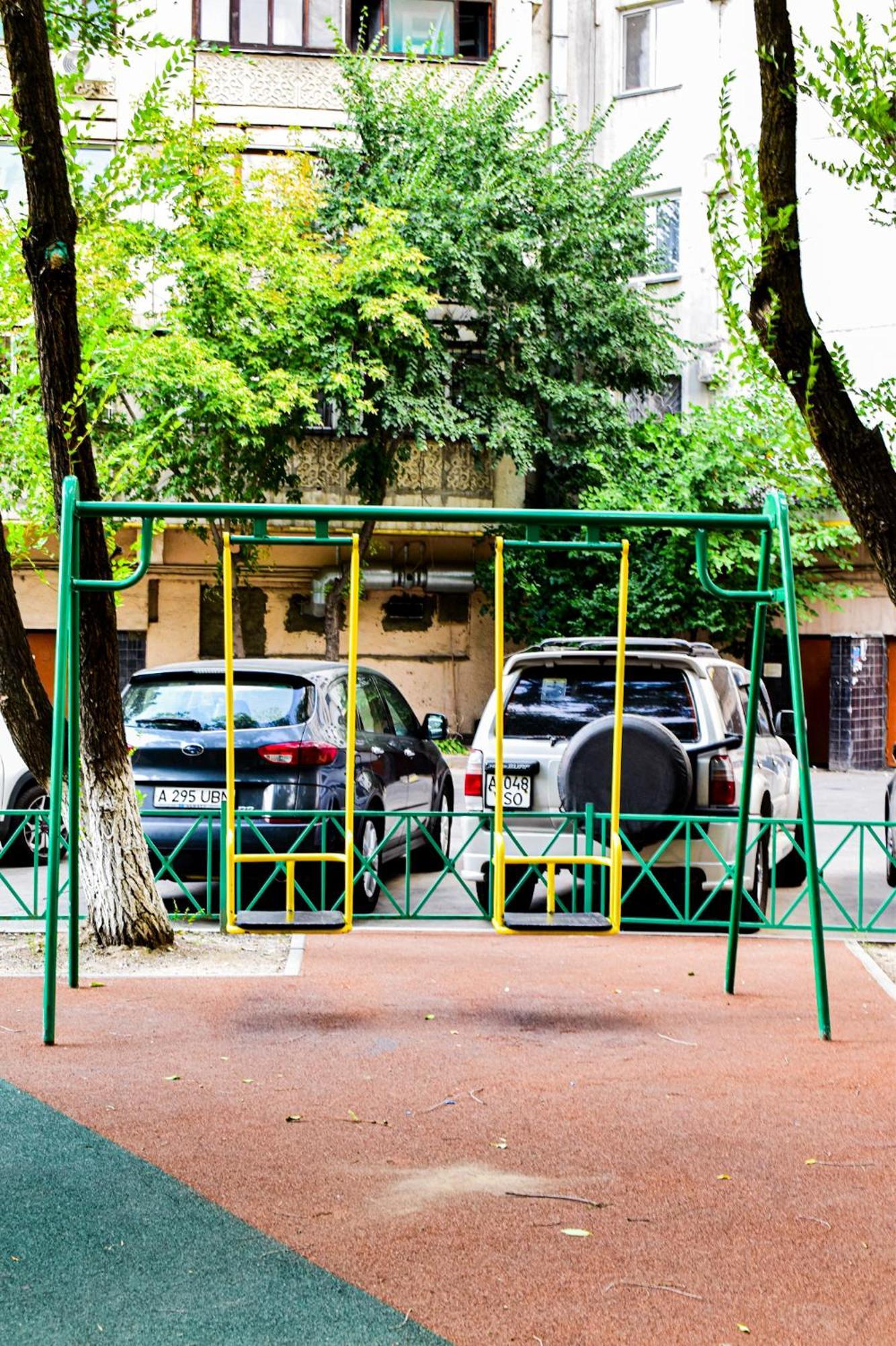отличная на арбате * Almaty